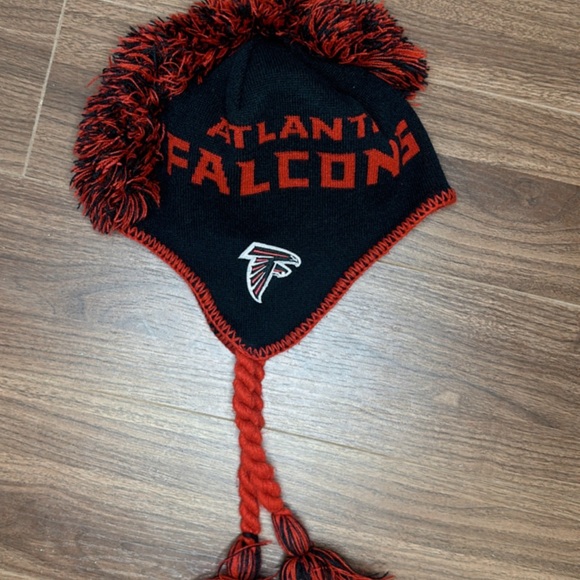 NFL Atlanta Falcons Mohawk Knit Trapper Hat - Picture 5 of 8